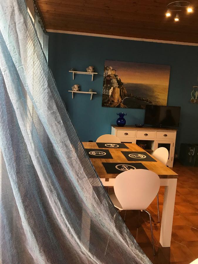 マナローラCasa La Marinaアパートメント エクステリア 写真
